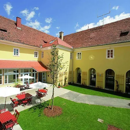 Hotel Jufa 3*